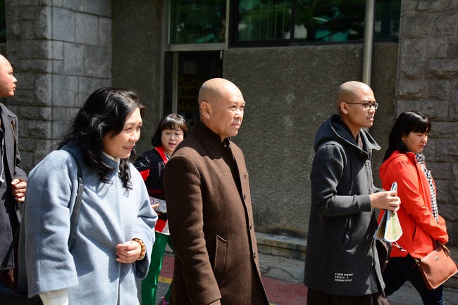 VISITING DONGGUK UNIVERSITY AND PREACHING DHARMA IN NONSAN.