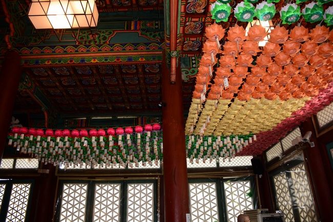 VISITING DONGGUK UNIVERSITY AND PREACHING DHARMA IN NONSAN.