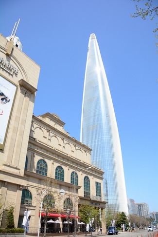 VISITING DONGGUK UNIVERSITY AND PREACHING DHARMA IN NONSAN.