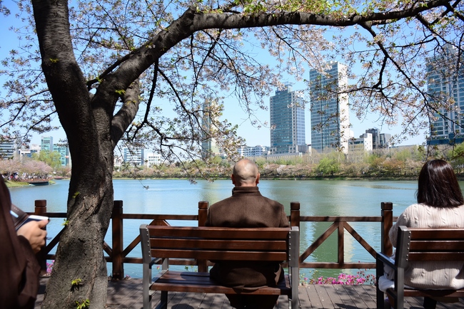 VISITING DONGGUK UNIVERSITY AND PREACHING DHARMA IN NONSAN.