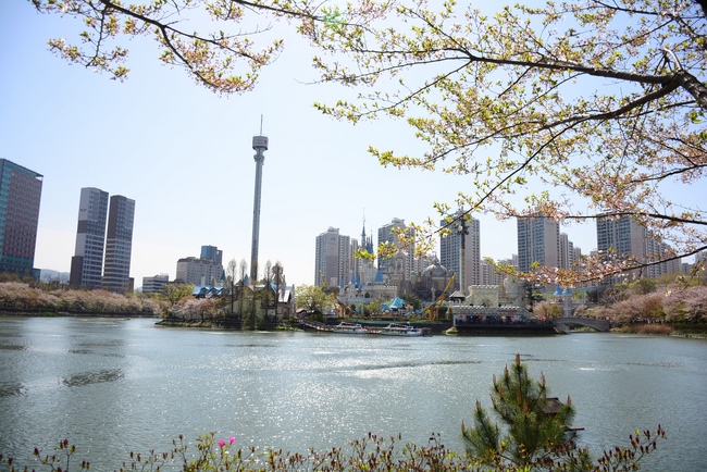 VISITING DONGGUK UNIVERSITY AND PREACHING DHARMA IN NONSAN.