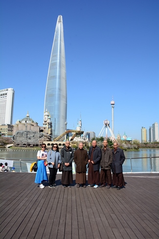 VISITING DONGGUK UNIVERSITY AND PREACHING DHARMA IN NONSAN.