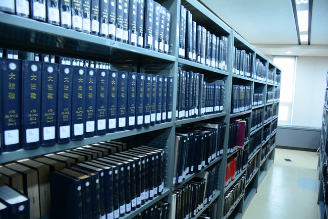 VISITING DONGGUK UNIVERSITY AND PREACHING DHARMA IN NONSAN.