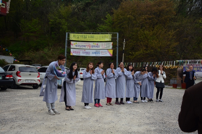 Visiting Temples In The Middle Korea