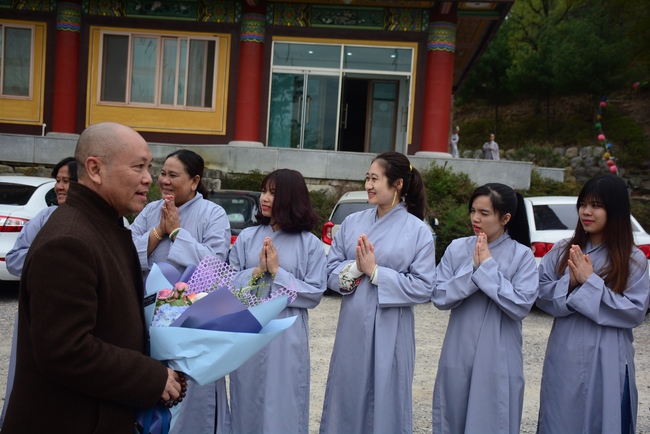 Visiting Temples In The Middle Korea