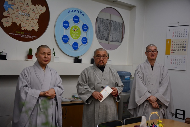 Visiting Temples In The Middle Korea