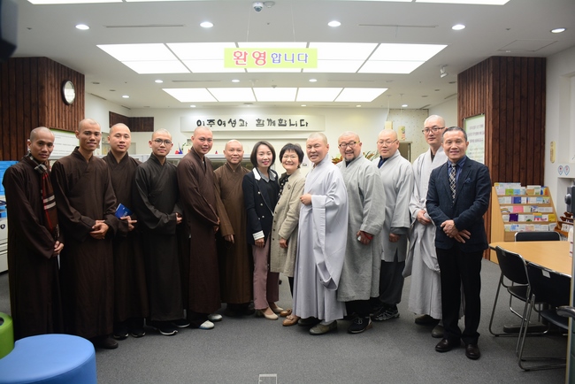 Visiting Temples In The Middle Korea