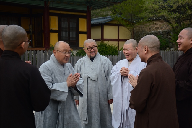 Visiting Temples In The Middle Korea