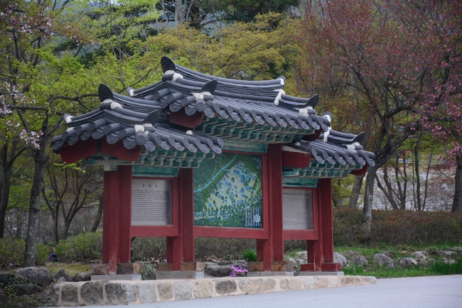Visiting Temples In The Middle Korea