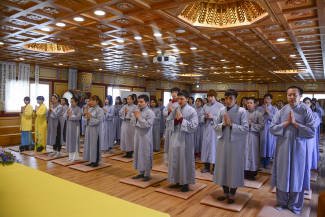 Khoá tu một ngày và lễ Quy Y Tam Bảo