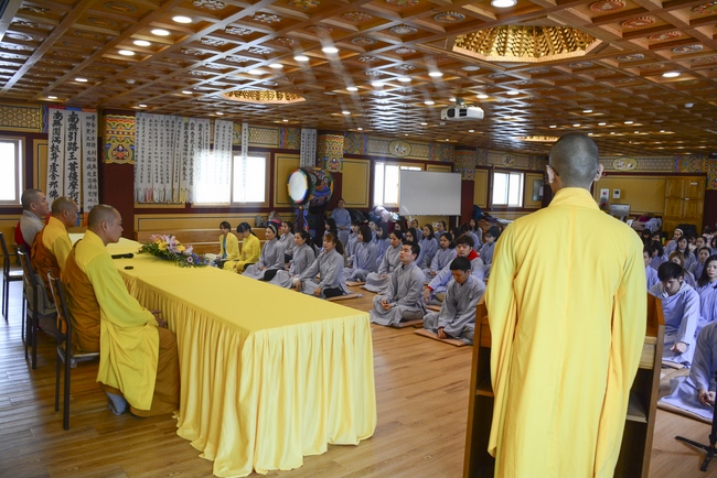 Khoá tu một ngày và lễ Quy Y Tam Bảo