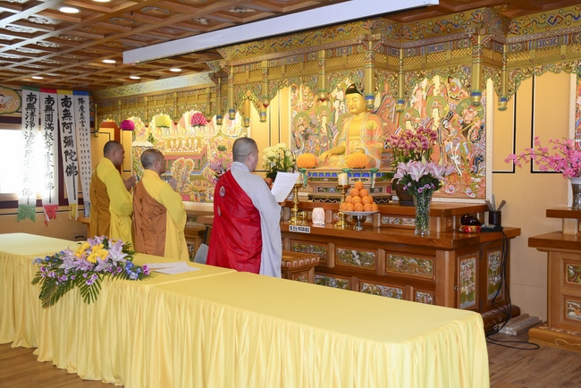 Khoá tu một ngày và lễ Quy Y Tam Bảo