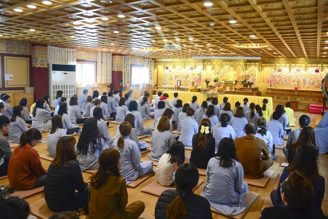 Khoá tu một ngày và lễ Quy Y Tam Bảo