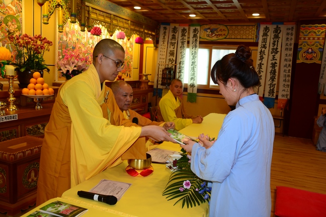 Khoá tu một ngày và lễ Quy Y Tam Bảo