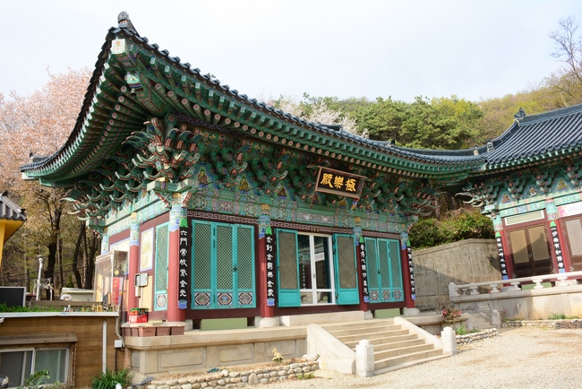 Khoá tu một ngày và lễ Quy Y Tam Bảo