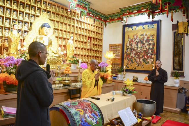 Khoá tu một ngày và lễ Quy Y Tam Bảo