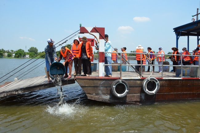 Releasing Creatures in Cu Chi District