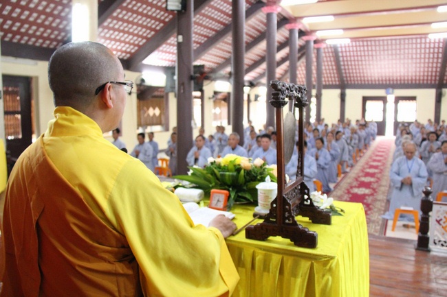 The Retreat of Eight Precepts in 3 days and 2 nights at Hoa Phuc Pagoda