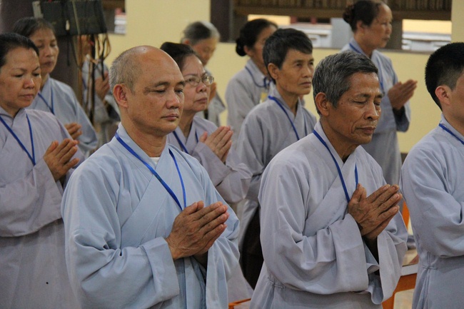 The Retreat of Eight Precepts in 3 days and 2 nights at Hoa Phuc Pagoda