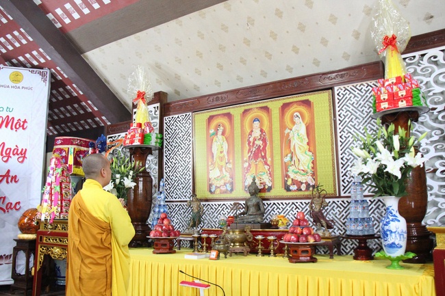 The Retreat of Eight Precepts in 3 days and 2 nights at Hoa Phuc Pagoda