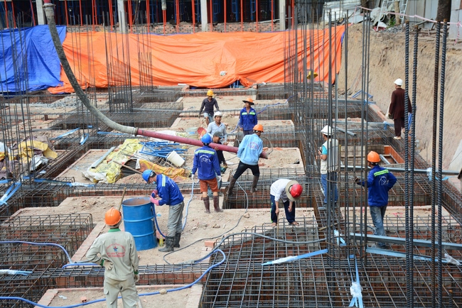 Basement concrete pouring the Multifunctional Building