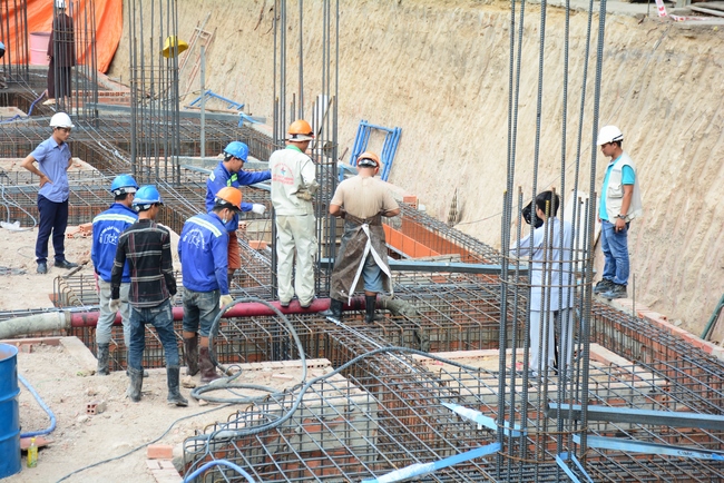 Basement concrete pouring the Multifunctional Building