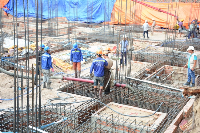 Basement concrete pouring the Multifunctional Building