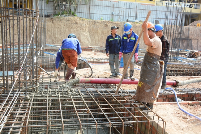 Basement concrete pouring the Multifunctional Building
