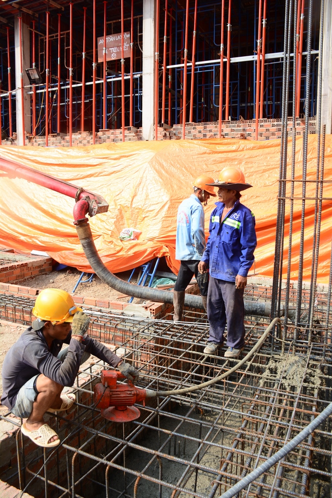 Basement concrete pouring the Multifunctional Building