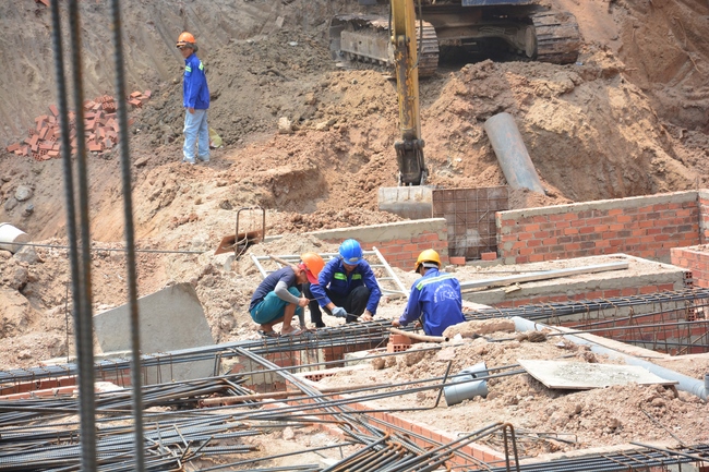 Basement concrete pouring the Multifunctional Building