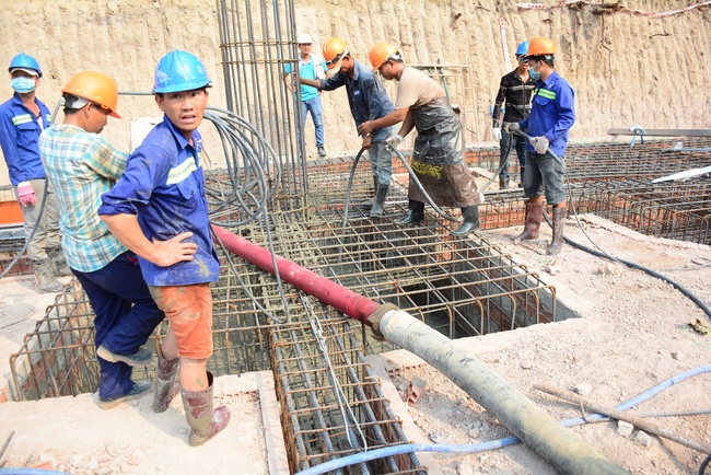 Basement concrete pouring the Multifunctional Building