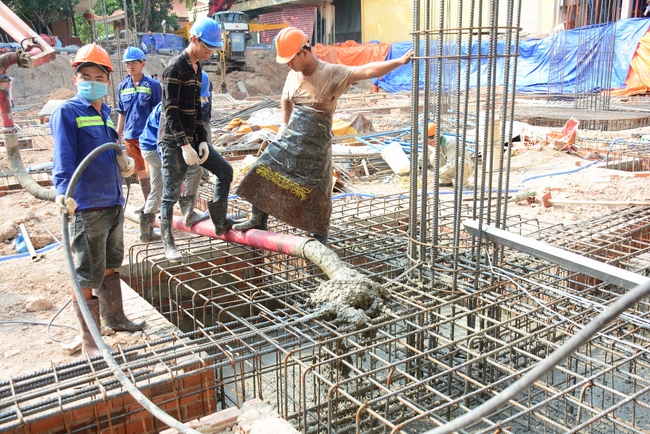 Basement concrete pouring the Multifunctional Building