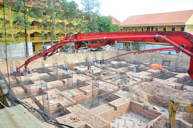 Basement concrete pouring the Multifunctional Building