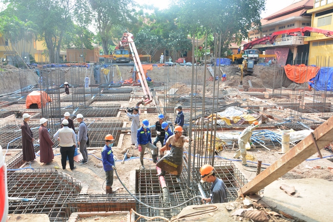 Basement concrete pouring the Multifunctional Building