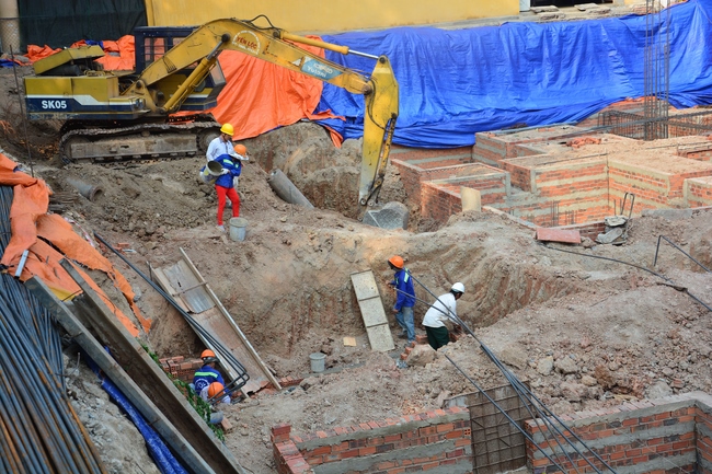 Basement concrete pouring the Multifunctional Building