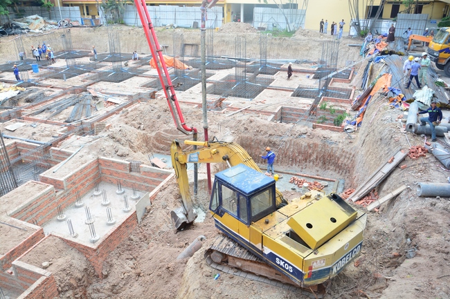 Basement concrete pouring the Multifunctional Building