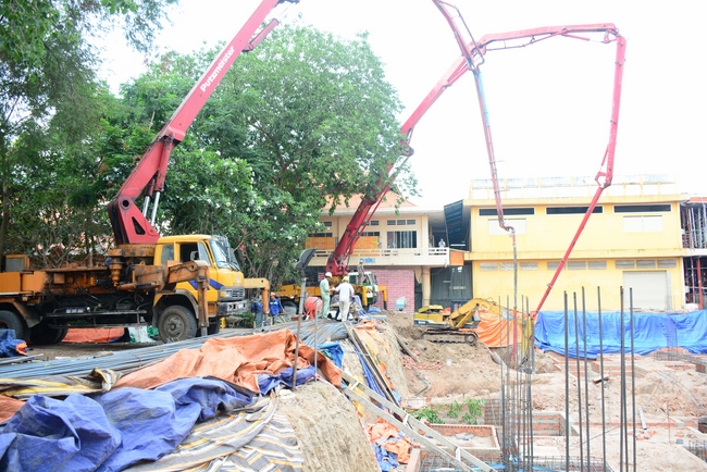 Basement concrete pouring the Multifunctional Building