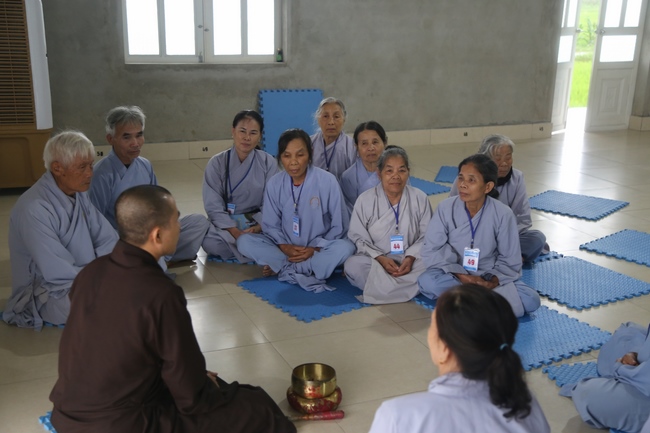 The second day of seven-day retreat “Learning  following the Buddha’s teachings”