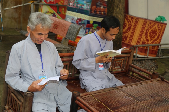 The second day of seven-day retreat “Learning  following the Buddha’s teachings”