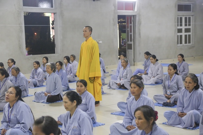 The second day of seven-day retreat “Learning  following the Buddha’s teachings”