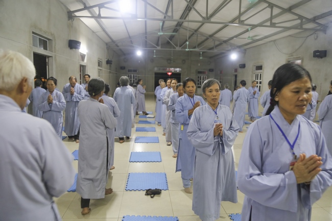 The second day of seven-day retreat “Learning  following the Buddha’s teachings”