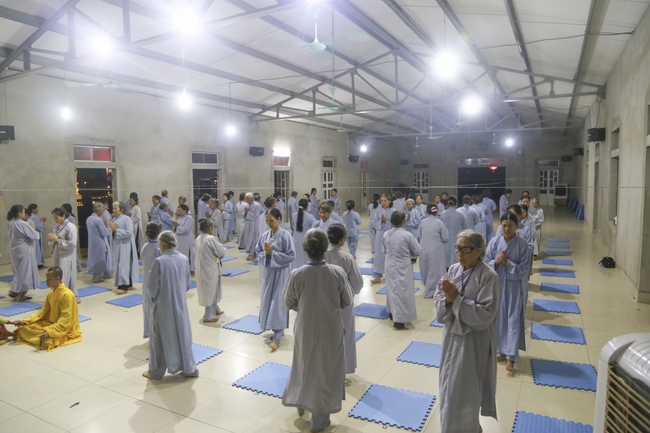 The second day of seven-day retreat “Learning  following the Buddha’s teachings”