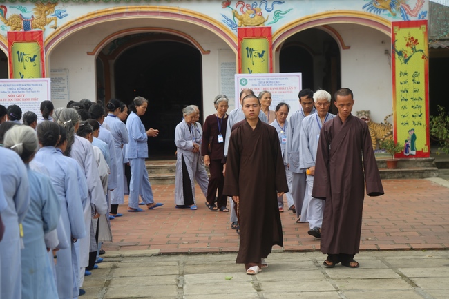 The third day of seven-day retreat “Learning  the Buddha’s conduct
