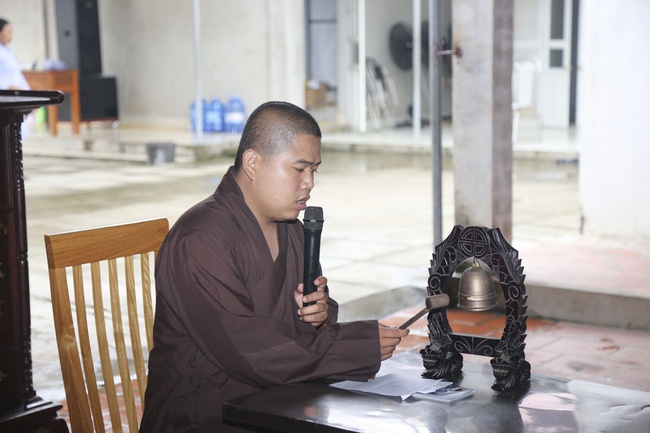 The fourth day of the Seven-Day Retreat “Learning  the Buddha’s conduct”