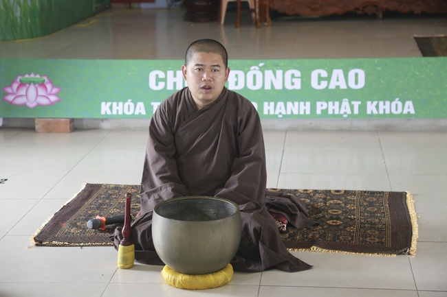 The fourth day of the Seven-Day Retreat “Learning  the Buddha’s conduct”