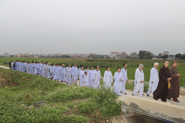 The fourth day of the Seven-Day Retreat “Learning  the Buddha’s conduct”