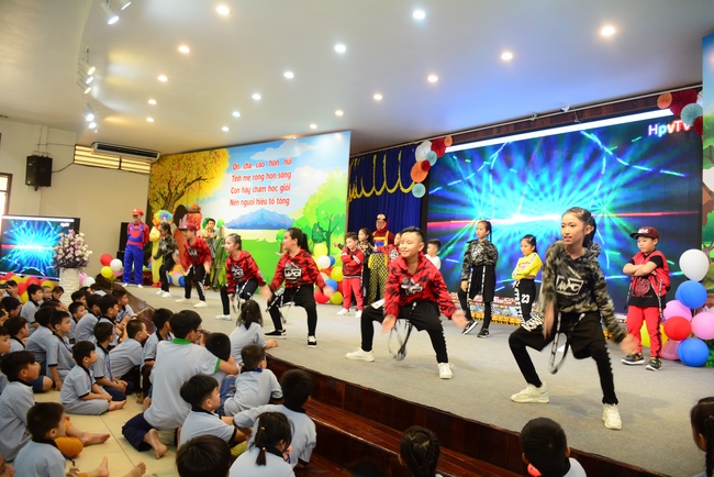 The Kid’s Playground “Coming to the Buddha”