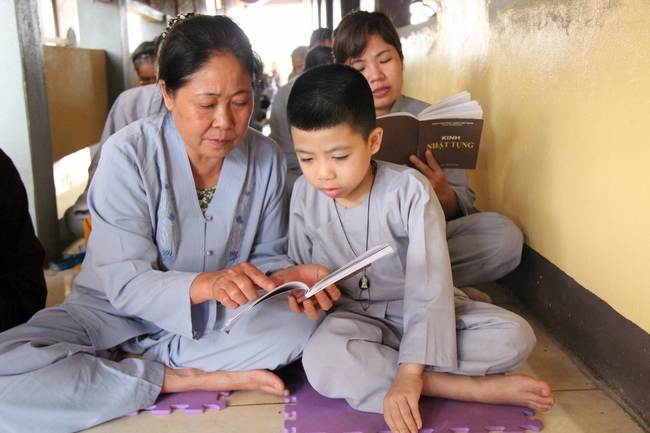 Khóa tu “Một ngày an lạc và lễ Ngũ Bách danh” tại chùa Hòa Phúc