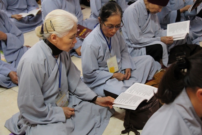 Khóa tu “Một ngày an lạc và lễ Ngũ Bách danh” tại chùa Hòa Phúc