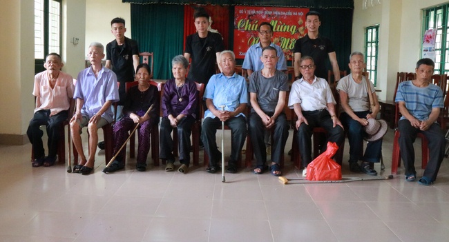 Khóa tu thiền trà “Về để lắng nghe” tại chùa Hòa Phúc